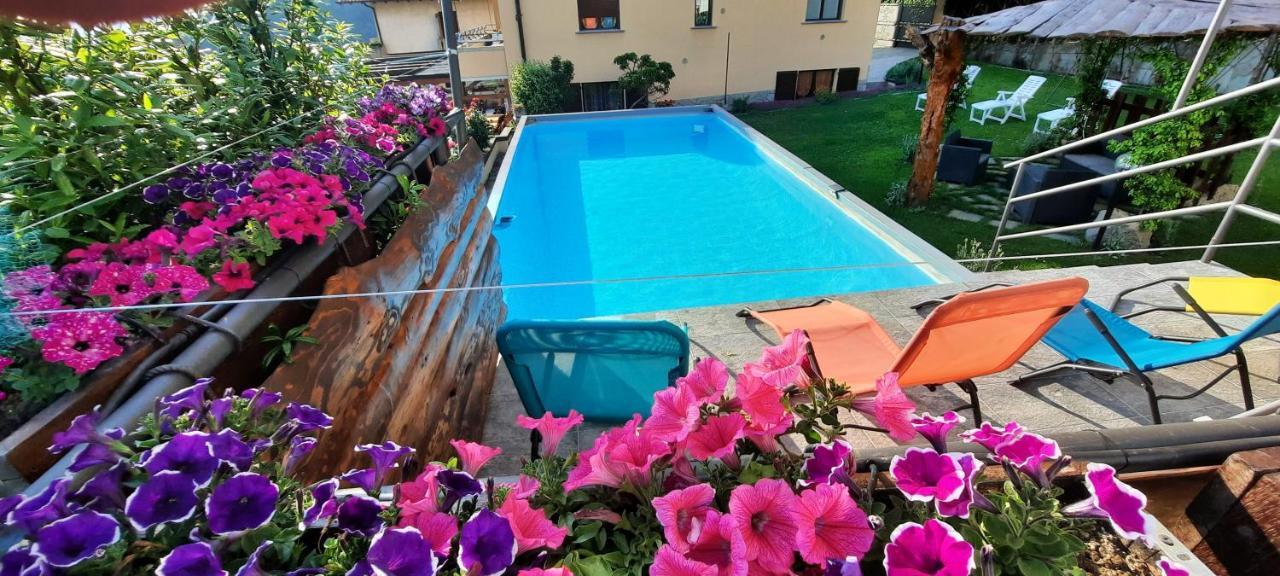 La Terrazza Casa Vacanza Carenno Luaran gambar