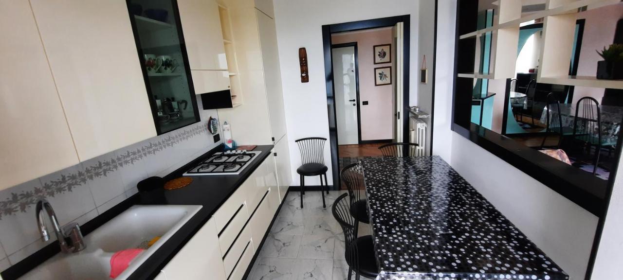 La Terrazza Casa Vacanza Carenno Luaran gambar