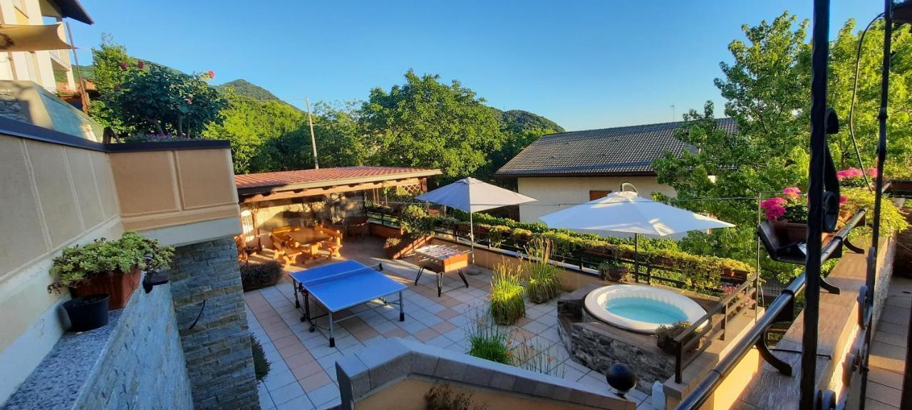 La Terrazza Casa Vacanza Carenno Luaran gambar