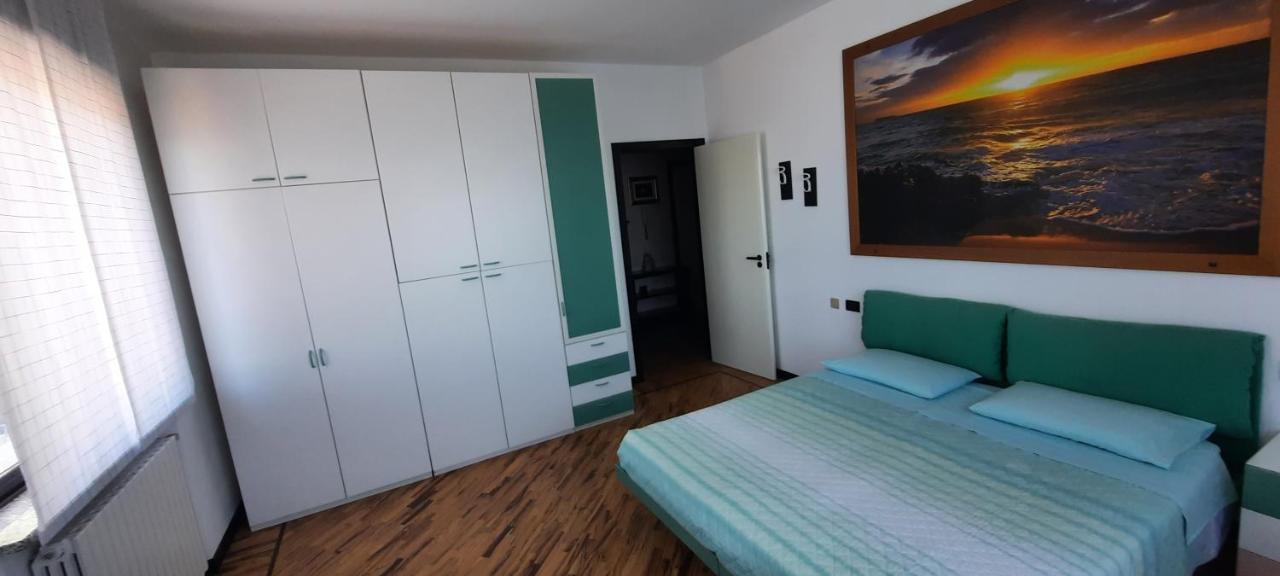 La Terrazza Casa Vacanza Carenno Luaran gambar