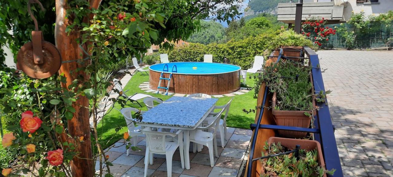 La Terrazza Casa Vacanza Carenno Luaran gambar