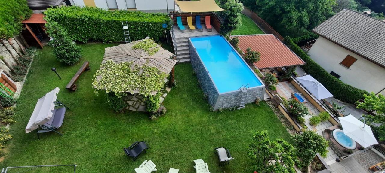 La Terrazza Casa Vacanza Carenno Luaran gambar