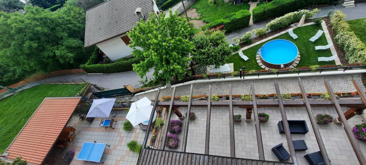 La Terrazza Casa Vacanza Carenno Luaran gambar